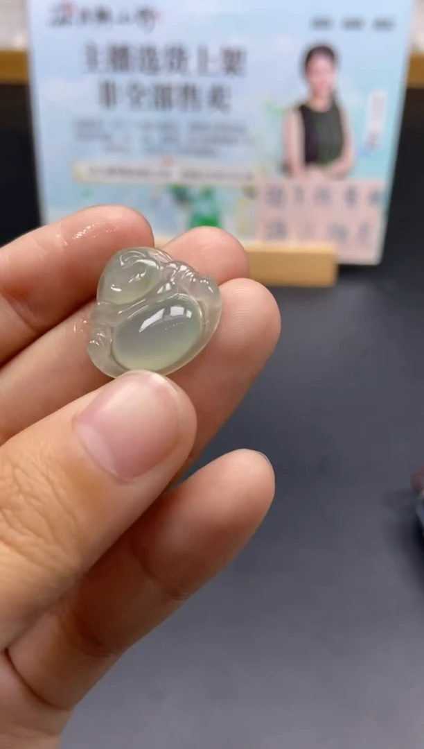 颈饰未镶嵌翡翠天然翡翠A货111