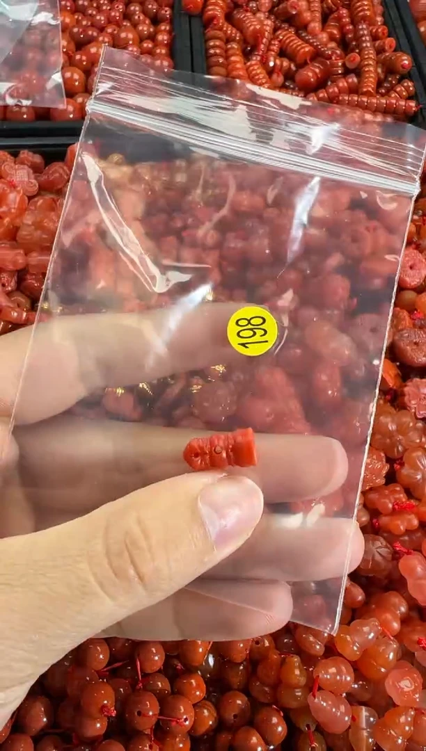 【闪购商品】南红玛瑙颈饰未镶嵌1