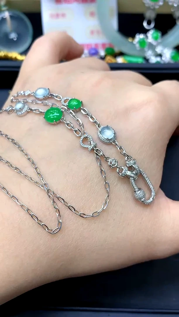 颈饰18K金镶嵌翡翠546-中国好珍宝