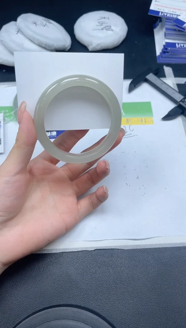 未镶嵌手镯石英质玉070-556