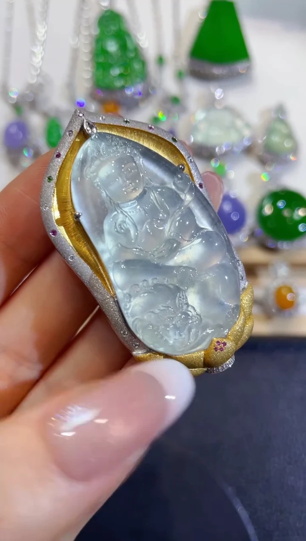 吊坠(不含链)18K金镶嵌翡翠团购1