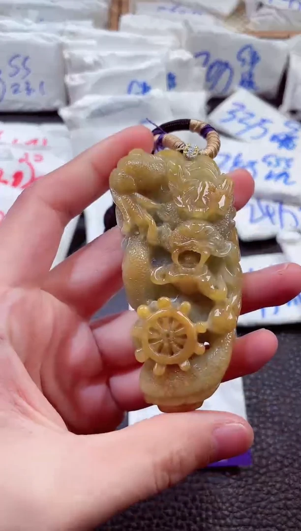 翡翠未镶嵌颈饰00005115