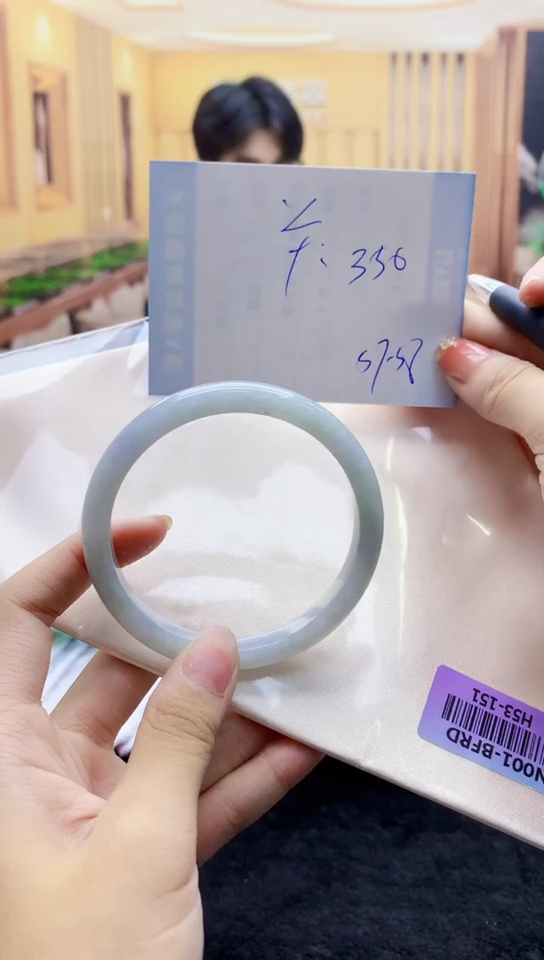 【闪购商品】翡翠手镯未镶嵌   H53-151