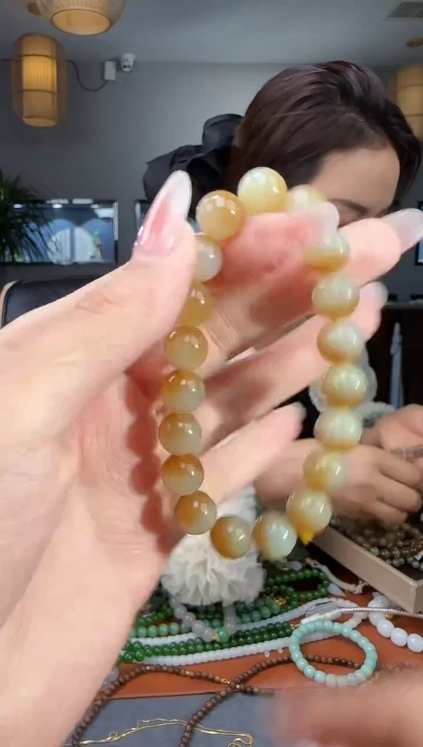 未镶嵌手链和田玉1