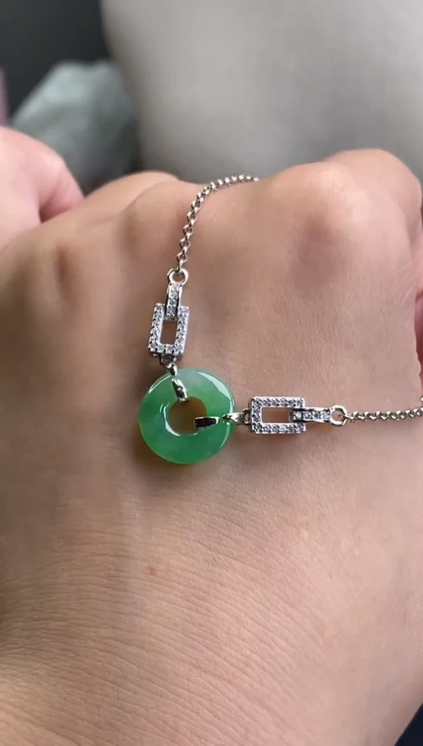 颈饰银S925镶嵌翡翠净货17882