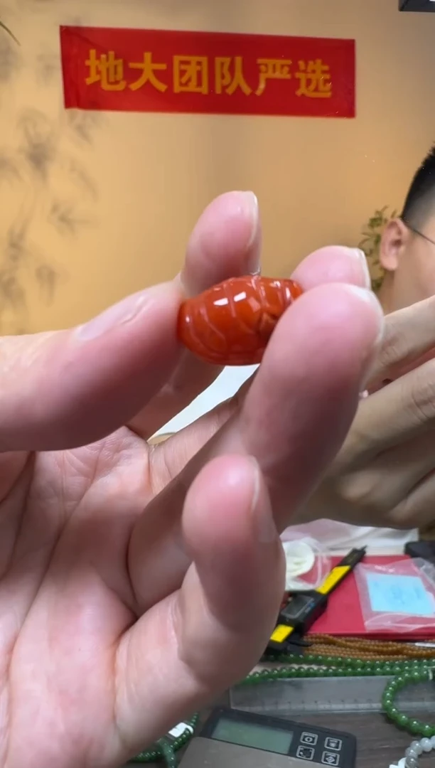 南红玛瑙路路通未镶嵌南红富甲南红雕刻件