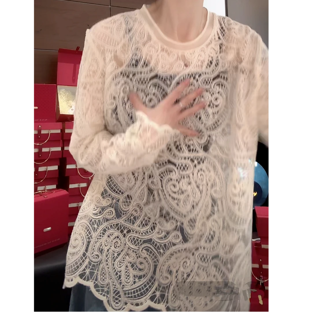 百搭设计师套头圆领蕾丝长袖宽松T恤女2025新款春季气质镂空上衣