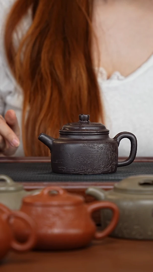 茶壶紫砂黑墩头刻绘德钟