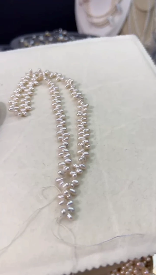 【闪购商品】淡水珍珠7未镶嵌花瓣*强光珍珠项链