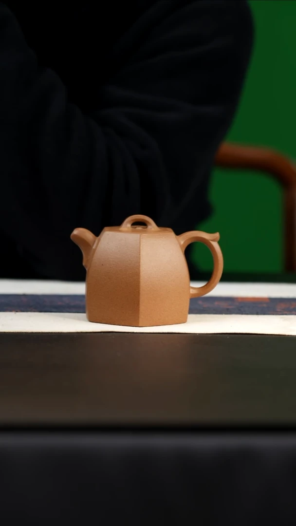 茶壶紫砂六方铜坨，220cc