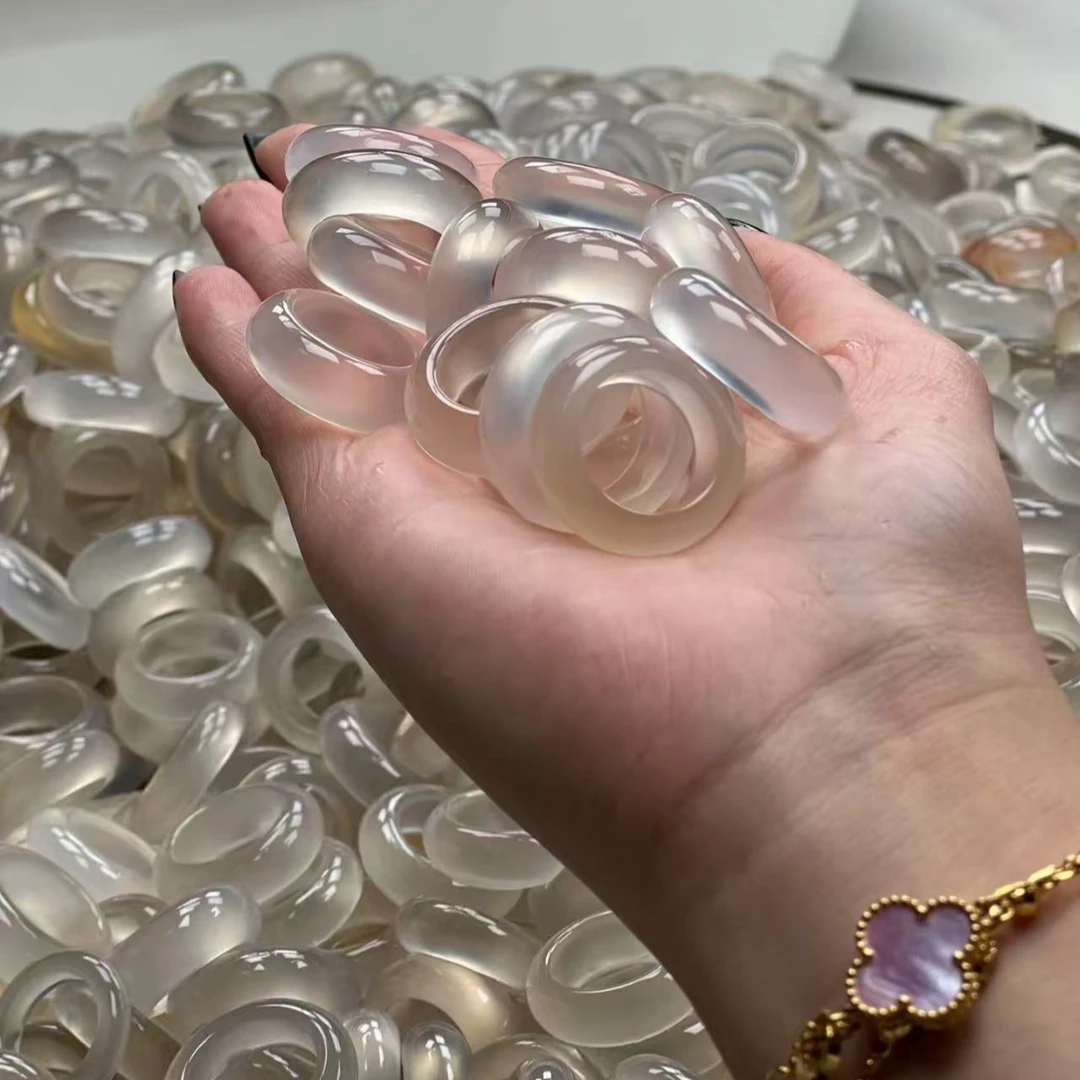 天然玛瑙跑环冰透百搭简约高端