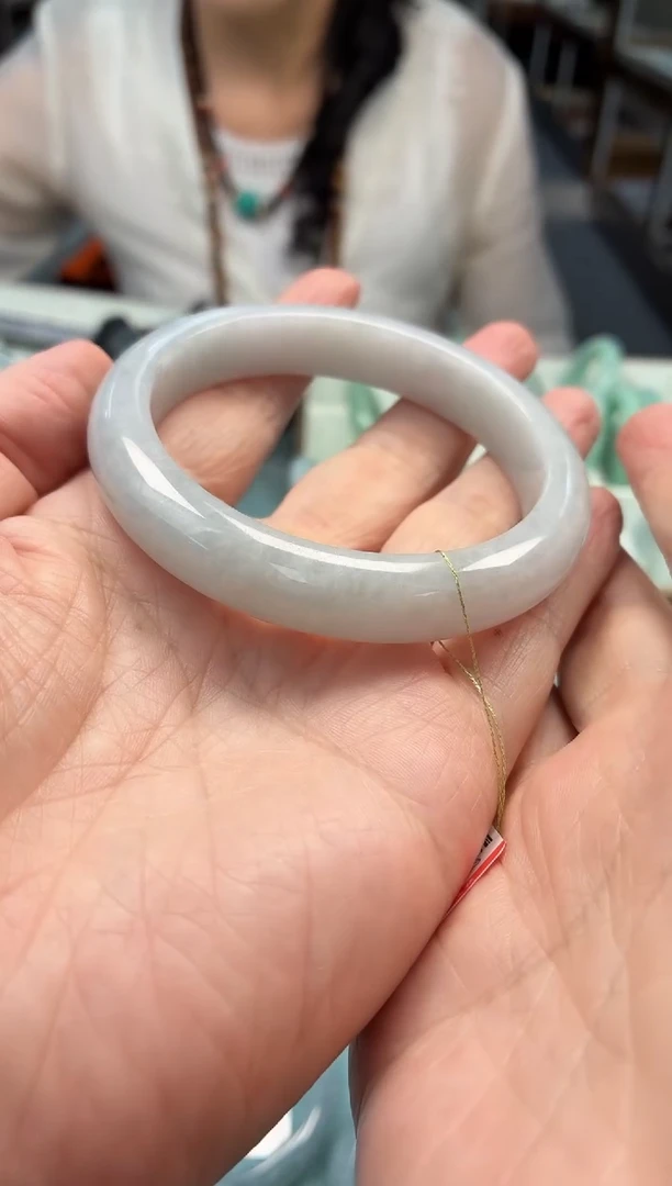 未镶嵌手镯翡翠60圈口 69g