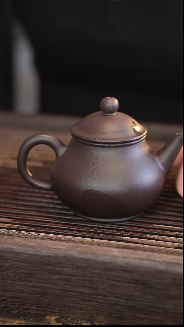 茶壶紫砂芭乐水平 蓝莲花 半手工 200cc