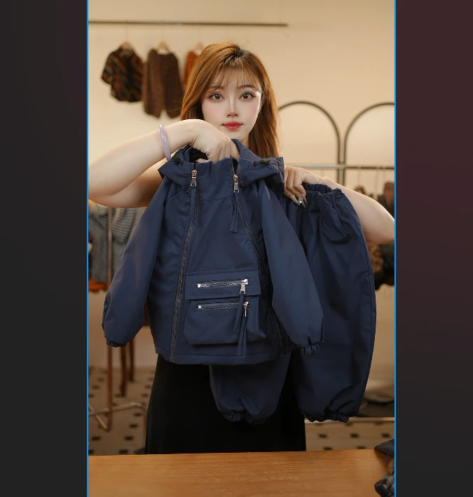 2025萌娃穿搭春秋新款连帽加厚上衣韩版儿童冲锋衣加棉套装2406