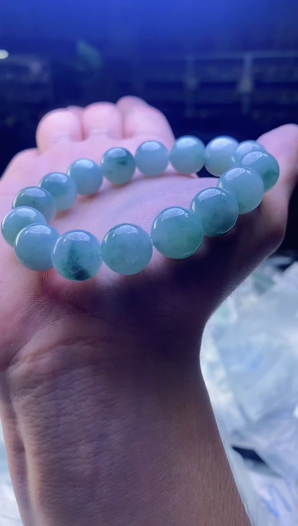 定制翡翠未镶嵌天然缅甸A货翡翠，多样性发货，拍一发一