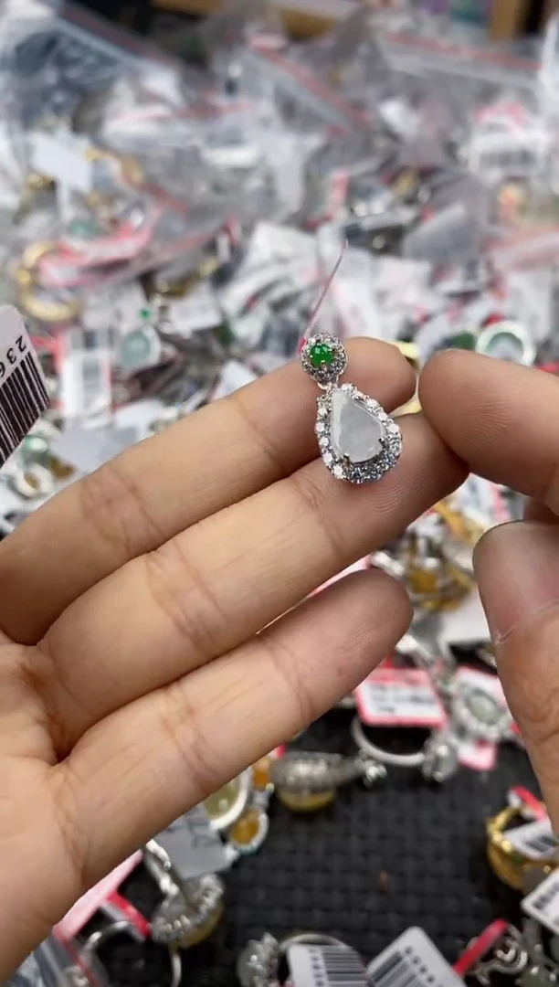 银S925镶嵌戒指翡翠7777              2