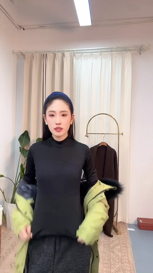 女士时尚搭配打底