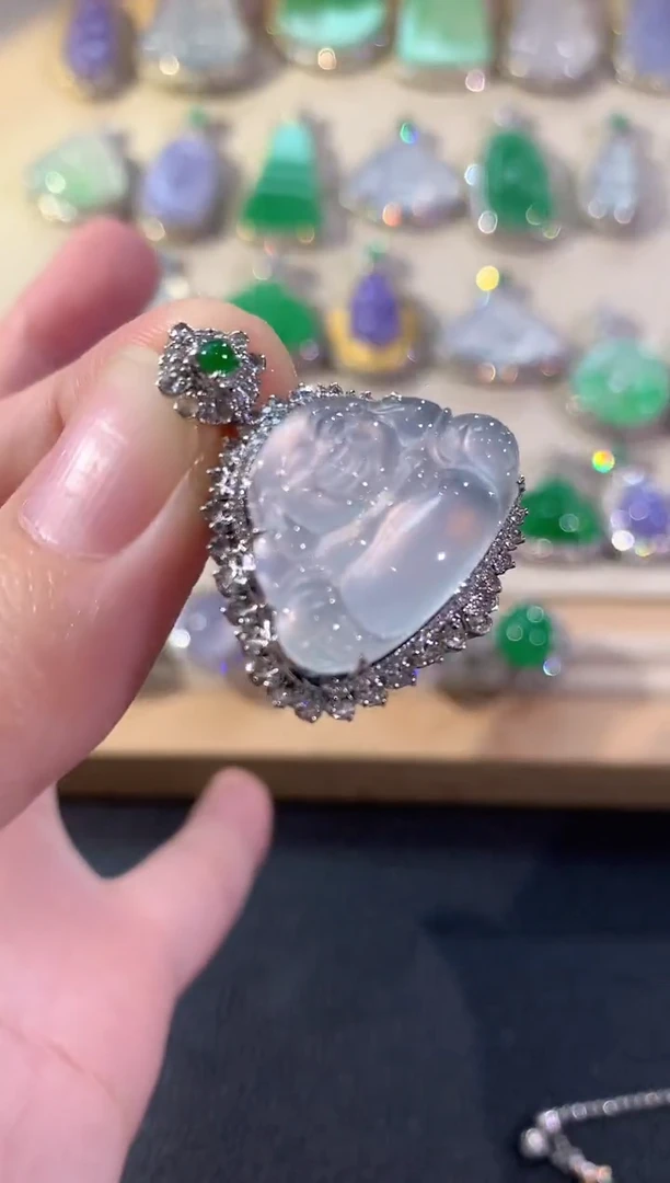 吊坠(不含链)18K金镶嵌翡翠冬日珠宝Q118