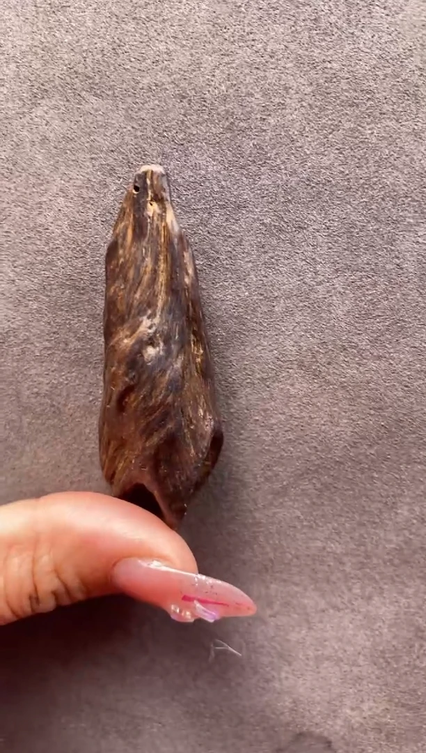 【闪购商品】沉香吊坠达拉干 瘤疤沉水原料