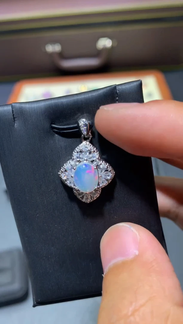 欧泊未镶嵌颈饰W41【多样性发其一】