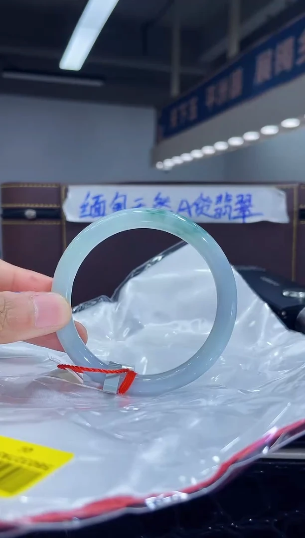 未镶嵌手镯翡翠17