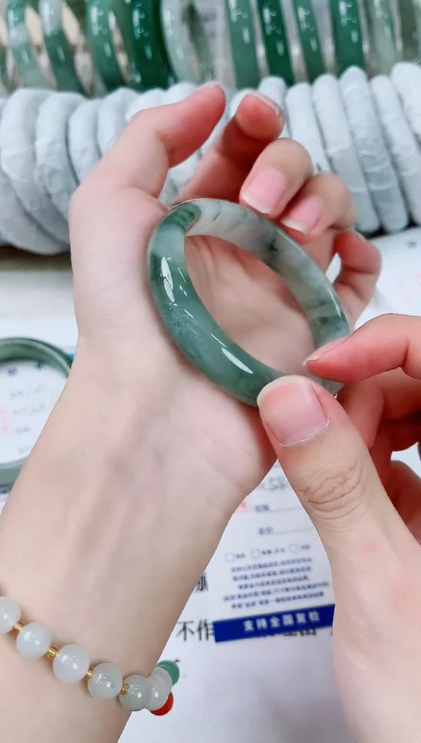石英质玉手镯未镶嵌102--55