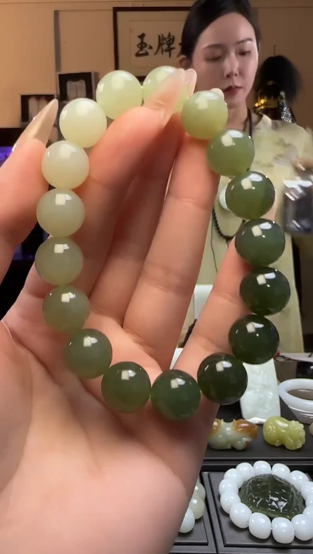 【闪购商品】和田玉晴水圆珠未镶嵌手串