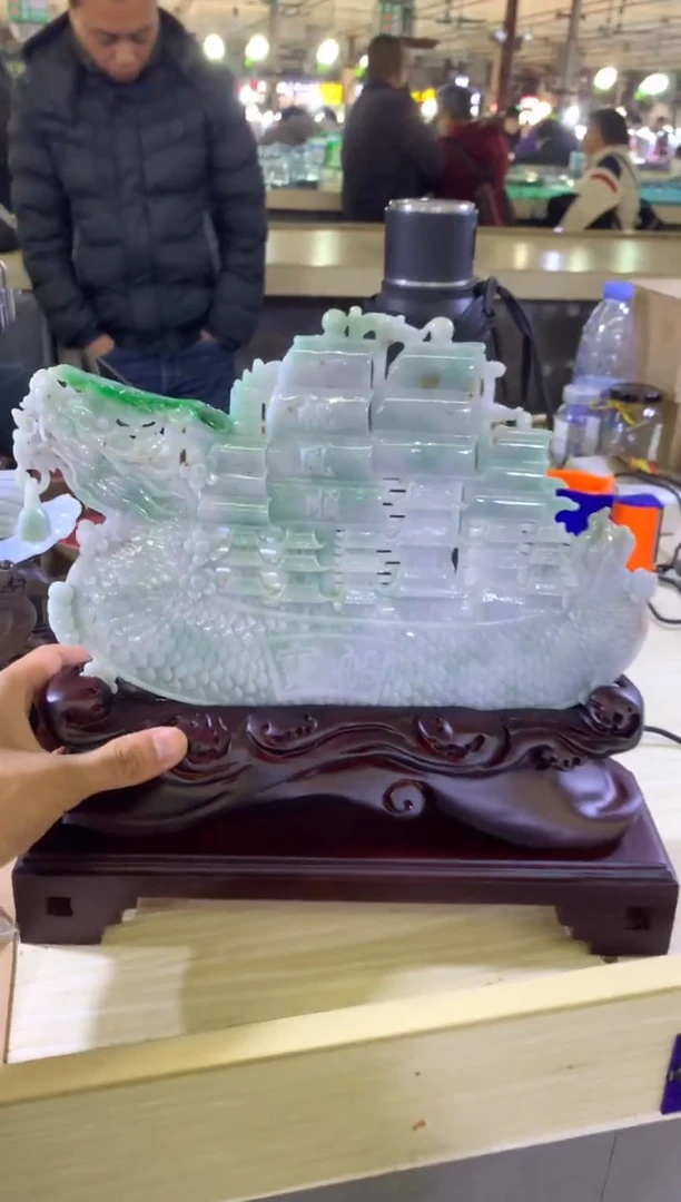 未镶嵌挂件翡翠你****干翡翠摆件