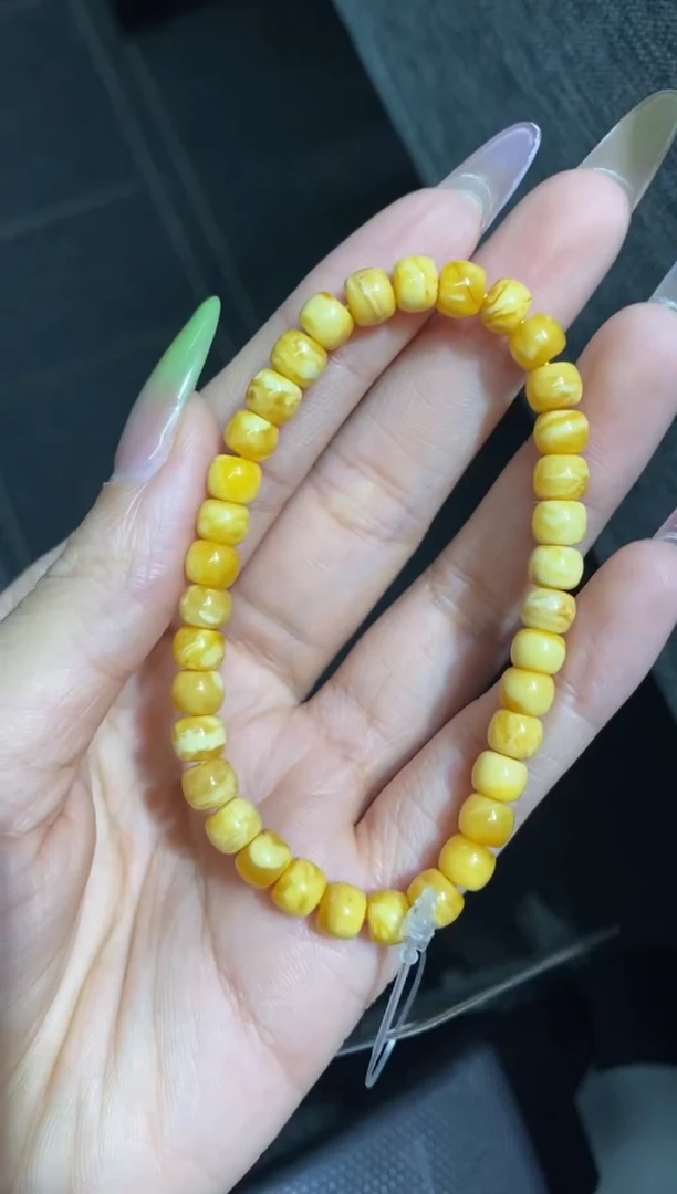 未镶嵌蜜蜡裸石老型手串