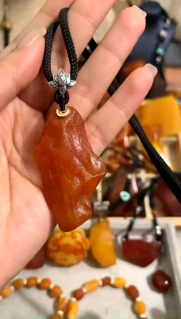 【闪购商品】蜜蜡裸石未镶嵌似玉