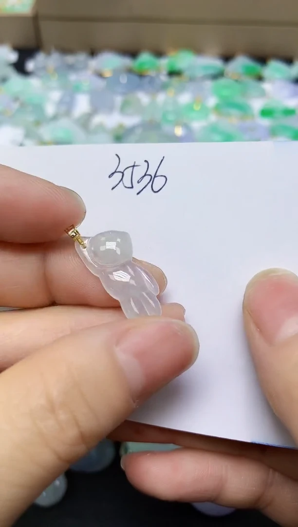 翡翠未镶嵌颈饰 天然缅甸翡翠A货