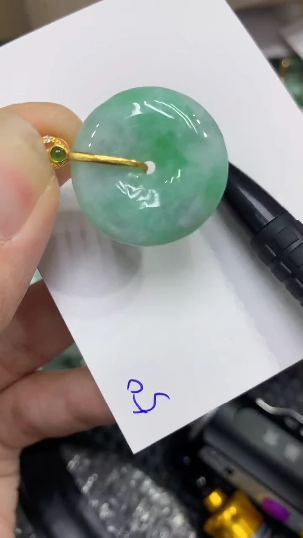 颈饰未镶嵌翡翠缅甸A货翡翠