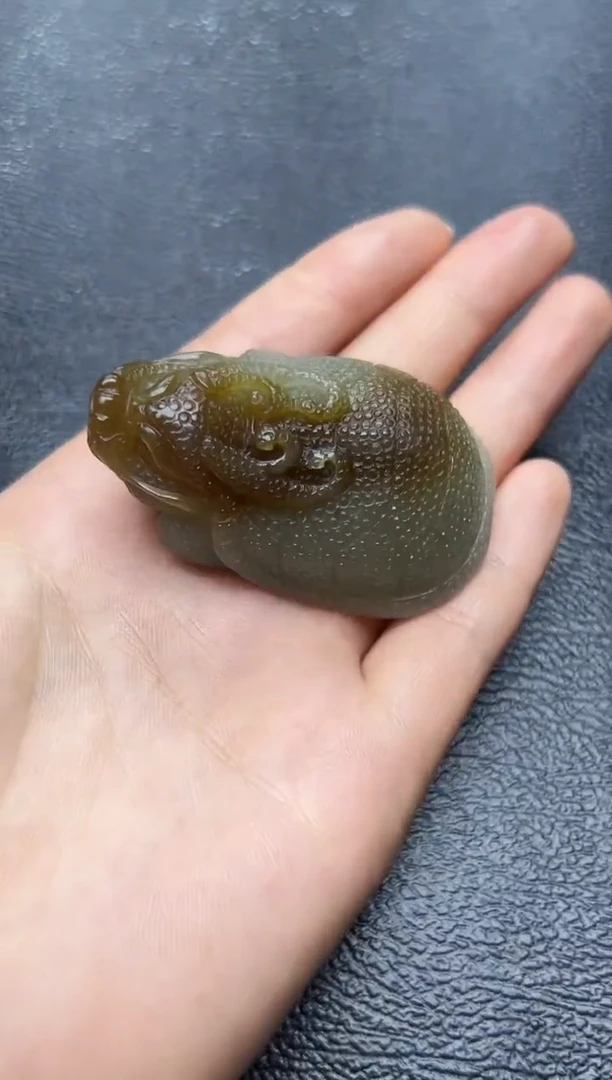 未镶嵌和田玉把件龙龟精品手把件