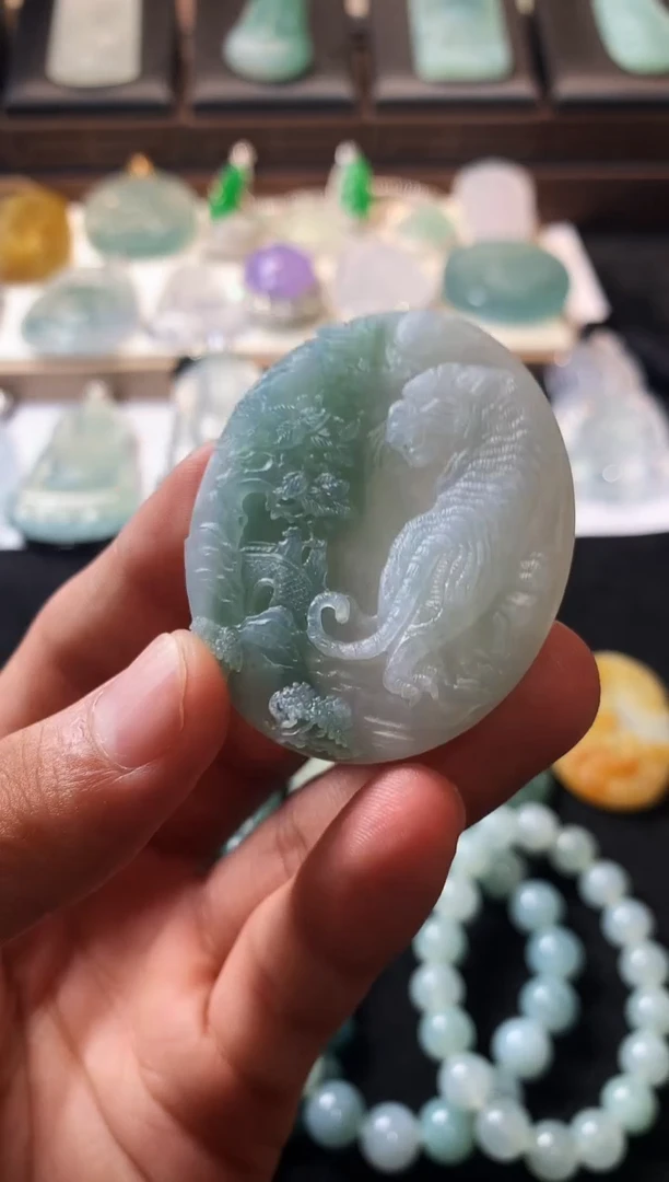 未镶嵌定制翡翠纳**祺3332毛货不退不换