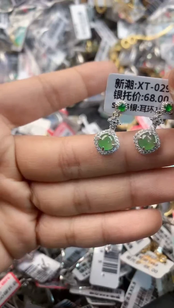 银S925镶嵌戒指翡翠10-10-10       2