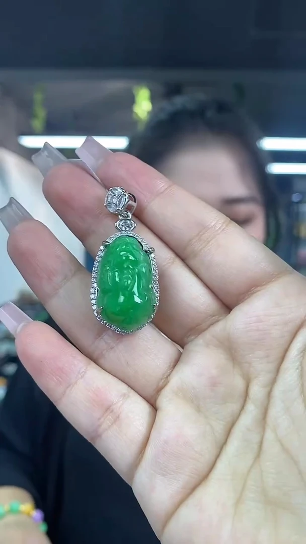 翡翠未镶嵌吊坠(不含链)多样性发其一颜色微差