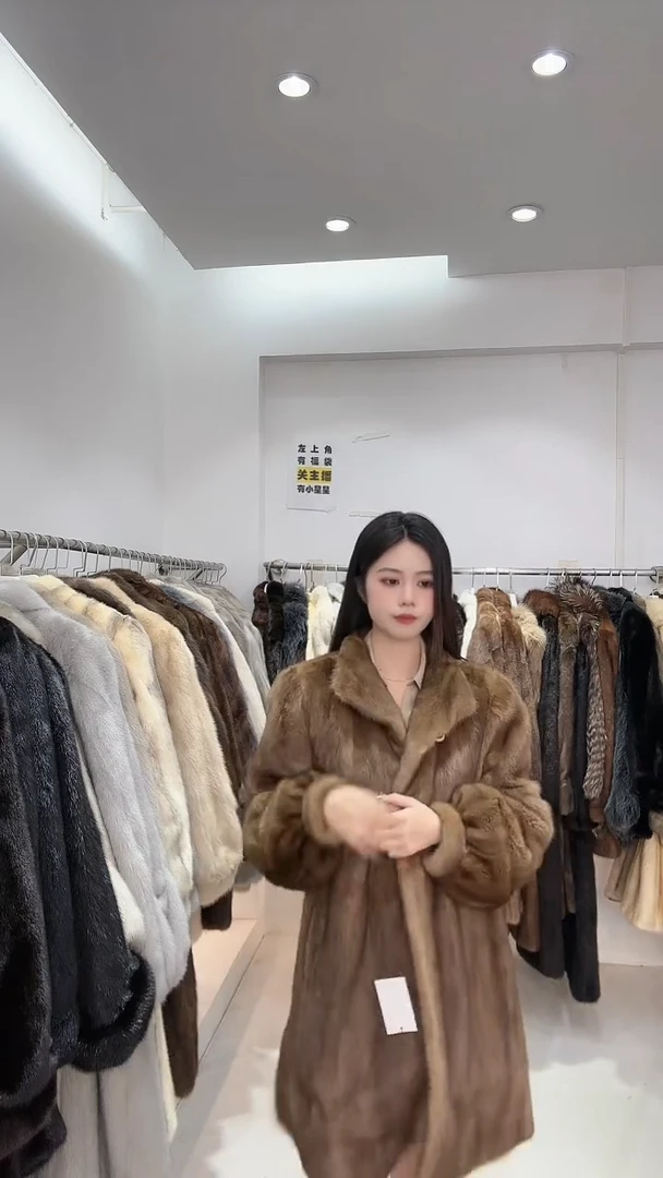 小橙子皮草进口中古貂