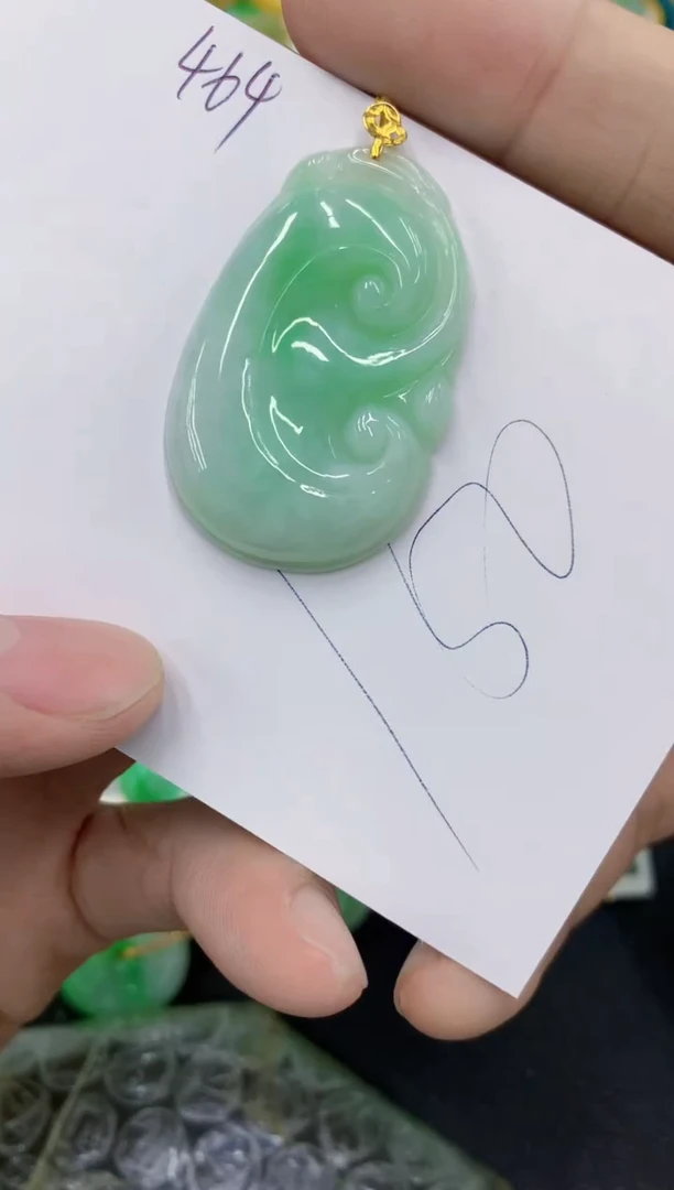 颈饰18K金镶嵌翡翠111111111111