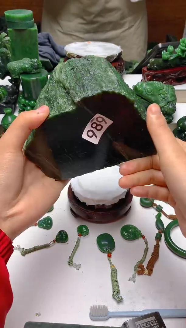 未镶嵌和田玉挂件1