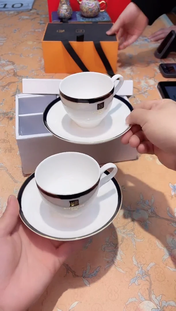 【闪购商品】瓷片133************