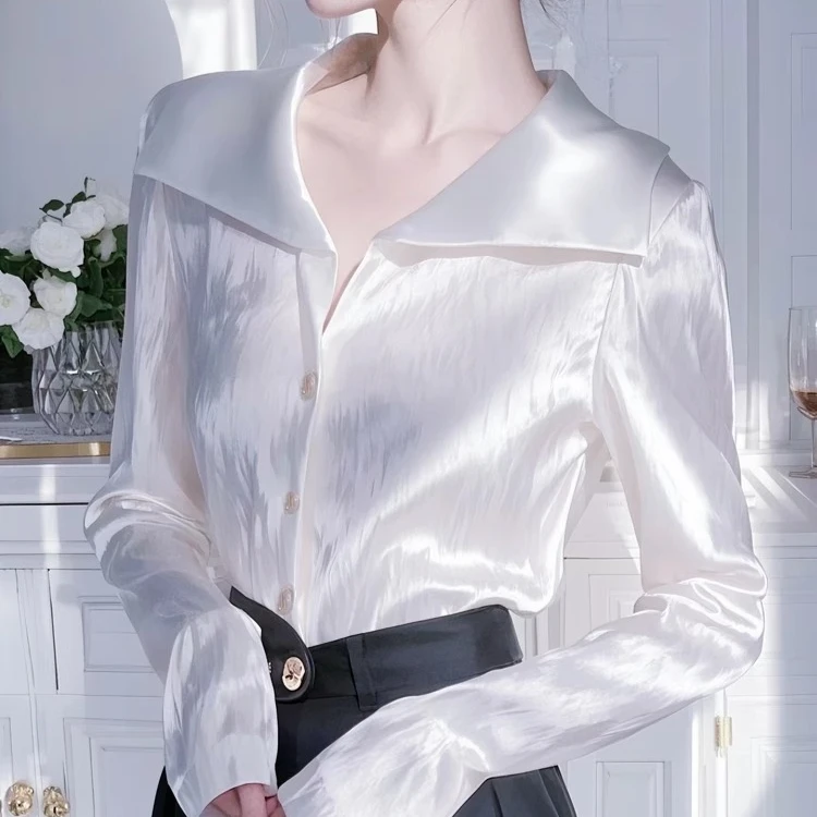 高级感白色长袖缎面衬衫女2025春季新款时尚独特别致法式职业衬衣