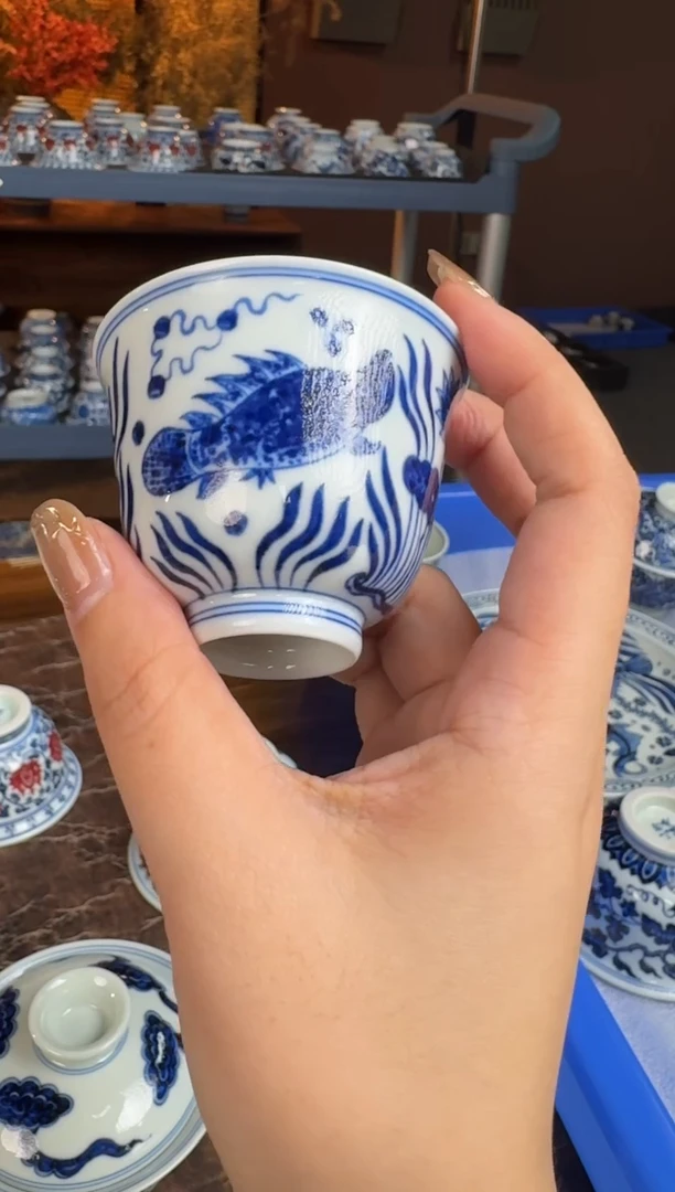 杯子陶瓷三方器合青花鱼藻铃铛杯