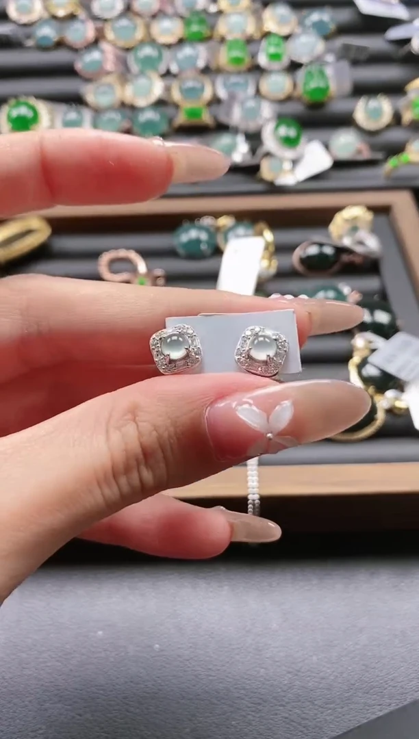 【闪购商品】翡翠戒指银S925镶嵌51151