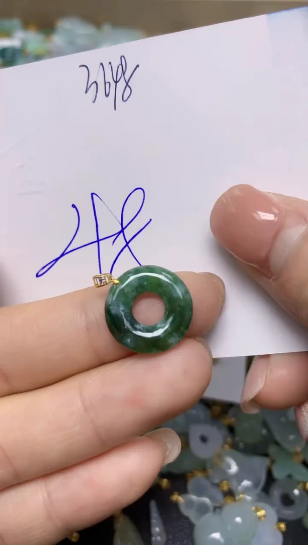 【闪购商品】翡翠挂件18K金镶嵌 天然翡翠A货