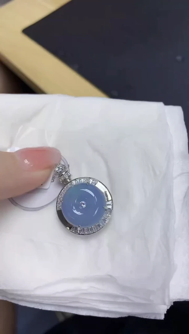 颈饰未镶嵌翡翠天然缅甸翡翠A货多样性发一件