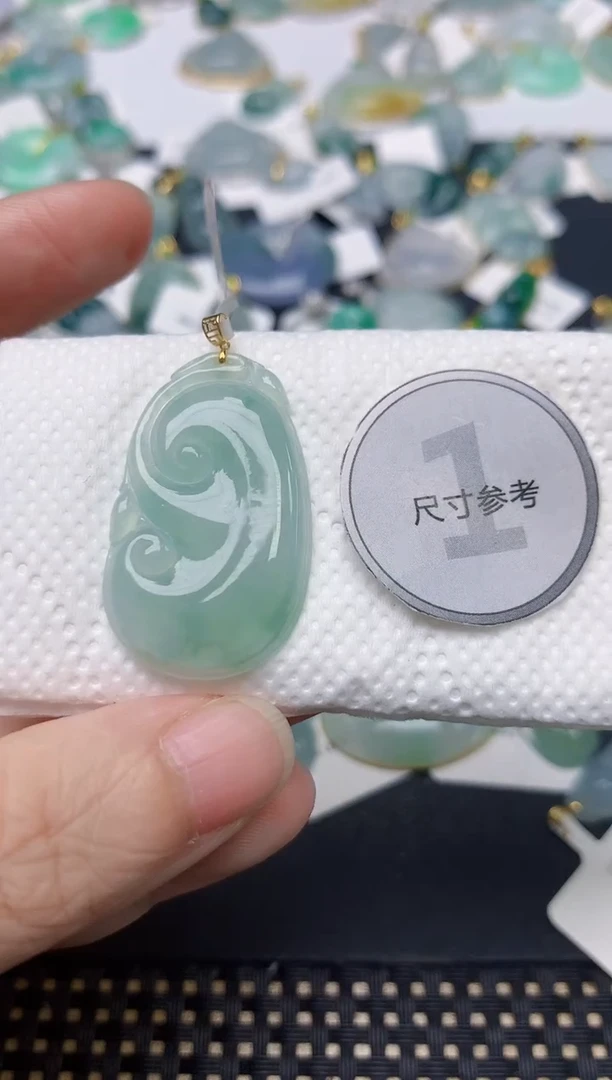 颈饰18K金镶嵌翡翠天然缅甸A货翡翠