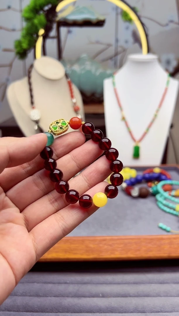 【闪购商品】血珀手链14K金镶嵌S483````