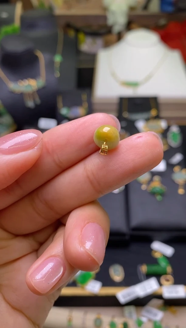 【闪购商品】翡翠颈饰18K金镶嵌净货17961