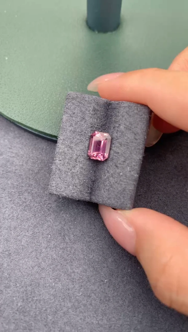 裸石未镶嵌碧玺1.4ct粉碧玺  FG