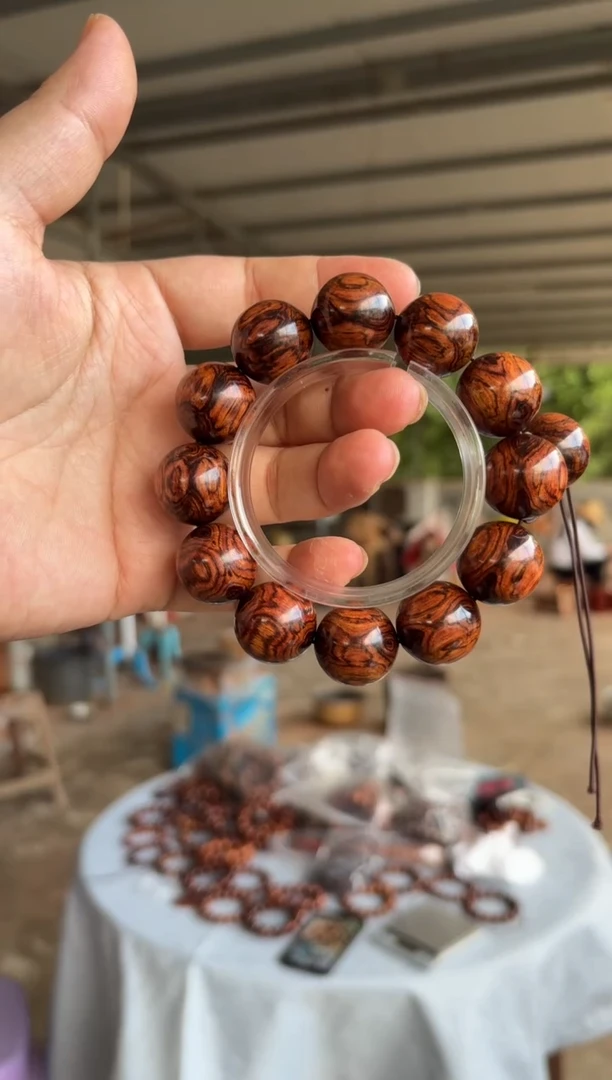 黄花梨/降香黄檀海南黄花梨2.0鬼眼乱纹手串